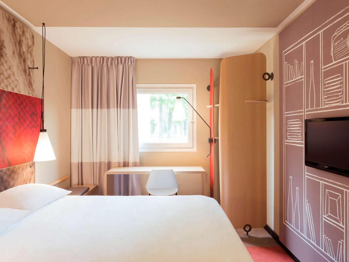 Ibis Saint Brieuc Yffiniac Hotel Bagian luar foto